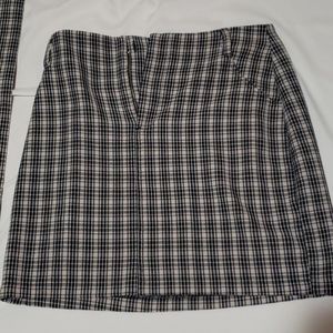 Plaid Hollister mini skirt